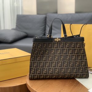 Vietnam芬迪Fendi peekaboox.tote包芬迪包包官網價格