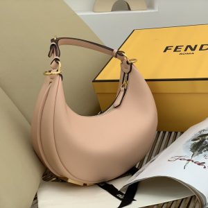 Australia 芬迪Fendi月牙腋下包芬迪包包官網價格圖片