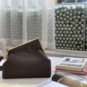 Saudi Arabia Riyadh芬迪Fendi First包大號芬迪包裝袋