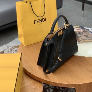 Abu Dhabi芬迪Fendi Iconic peekaboo ISeeU 手袋黑色