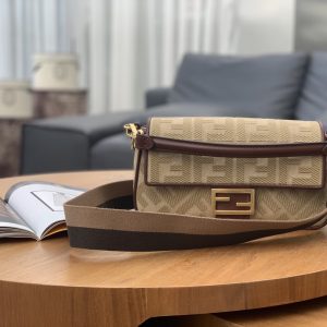 Sultan芬迪Fendi baguette芬迪baguette是什麽意思