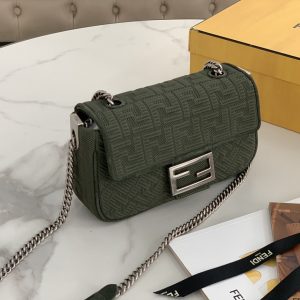 San Francisco USA芬迪Fendi Iconic Baguette 最新繫列