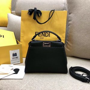 Qatar Doha芬迪FendiPeekaboo Iconic迷妳手袋fendi官網