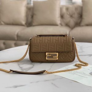 Qatar芬迪Fendi Baguette包包芬迪包包回收價格查詢