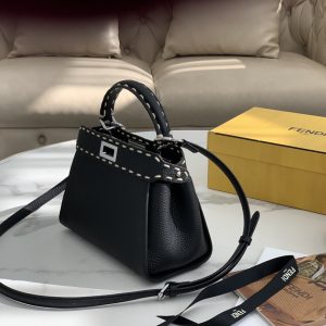 Bahrain East riffa 芬迪Fendi peekaboo  Iconic膠囊繫列
