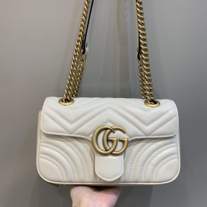 The Netherlands 古馳Marmont繫列迷妳肩背包白色22cm