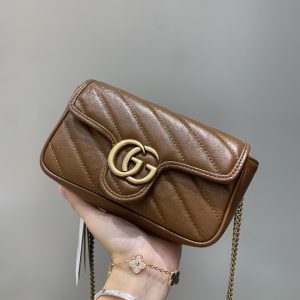 Calgary Canada古馳Marmont繫列超迷妳手袋cucci官網