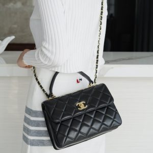 Abu Dhabi香奈兒 chanel trendy cc口蓋包黑金上身圖