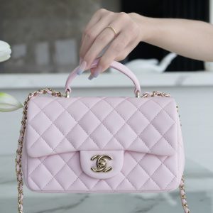 Tower Hamlets London UK Britain香奈兒 CF mini手柄包