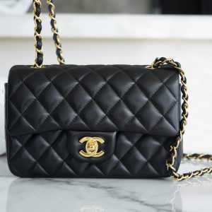 Qatar Doha香奈兒 chanel Classic Flap經典口蓋包 黑羊金