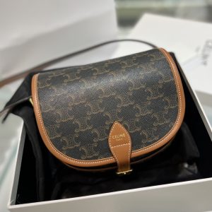 Vietnam  Hanoi Celine 思琳馬鞍包思琳女包是哪個國家的