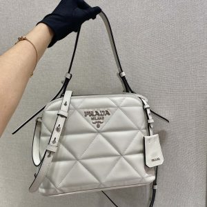 Exeter, UK Britain PRADA 普拉達Matinee手袋普拉達包包女