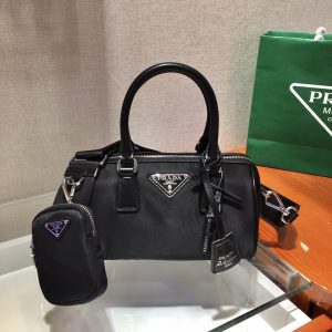 Britain PRADA 普拉達波土頓三合一枕頭包普拉達包包官網