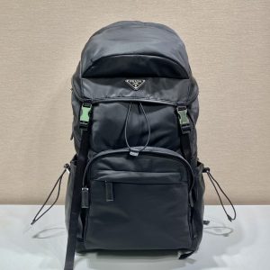 Singapore Kuala Lumpur PRADA 普拉達新款登山包男