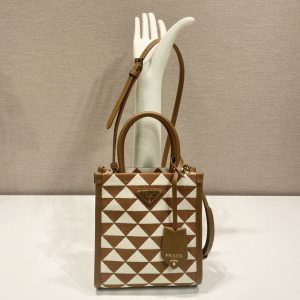 Canada Ottawa PRADA 普拉達刺繡織物托特包小號