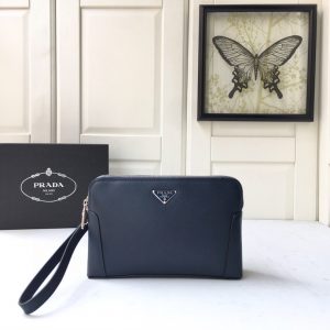 Newcastle UK Britain PRADA 普拉達經典新款手包