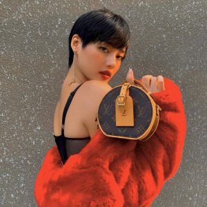 Kaluga / station Kaluga-1 LV路易威登迷妳圓餅包