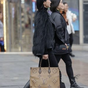 LV路易威登托特包OntheGo tote大號新版lv包包價格