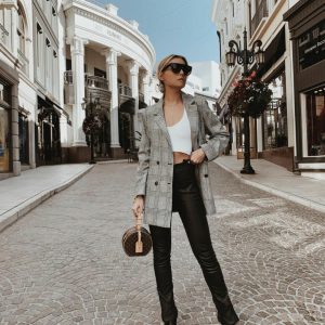 LV路易威登老花硬餅路易威登硬餅包路易威登包包價格