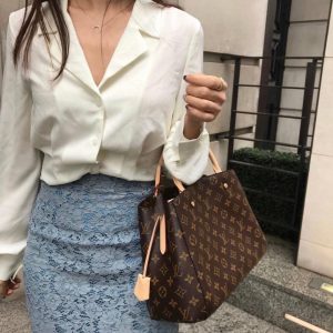 LV路易威登蒙田包montaigne中號路易威登蒙田包怎麽鑒定