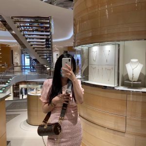 Skachki 路易威登巴比龍圓桶專櫃上身實拍圖M57835