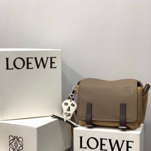 New York USA LOEWE 羅意威Military Messenger Xs Bag