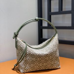 Krasnodar-sort 羅意威Cubi飯盒包LOEWE新色小號便當包