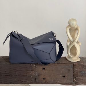 LOEWE羅意威puzzle哪個顏色最百搭羅意威Puzzle 特大號