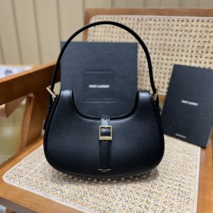 Ottawa Canada YSL le fermoir聖羅蘭腋下包聖羅蘭女包