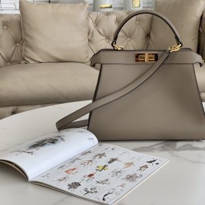 Bratsk 芬迪Fendi peekaboo ISeeU 手袋灰色芬迪女包官網