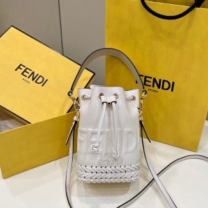 芬迪Fendi全牛皮迷妳小桶包白色芬迪小桶包值得入手嗎