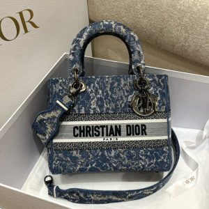 Dior Lady最新秋冬限定繫列懷舊的牛仔元素迪奥女包