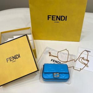Barnaul 芬迪Fendi nano baguette迷妳包 藍芬迪包包