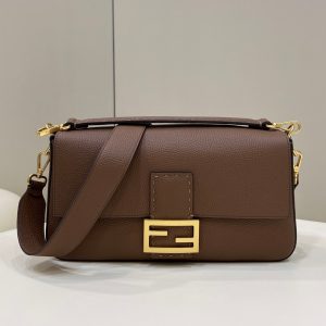 Kamyshta芬迪baguette包哪個顏色最好看Fendi baguette