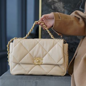 CHANEL秋冬新品19bag 杏色中號香奈兒包包官網