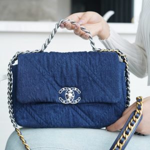 CHANEL 22P深色牛仔小號香奈兒22P是季節款是什麽意思