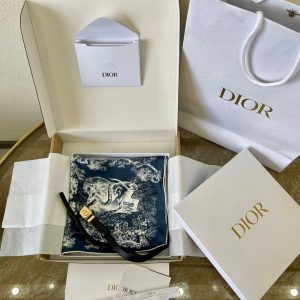 迪奧絲巾官網價格DIOR『叢林抹胸絲巾』灰藍色 代購級別