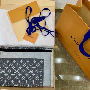 Louis Vuitton Monogram Denim披肩圍巾m71378牛仔灰