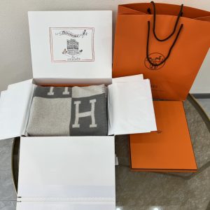 愛馬仕毯子官網價格Hermes Avalon經典H毛毯