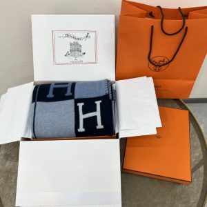 愛馬仕經典毛毯怎麽樣愛馬仕 Hermes 經典H毛毯