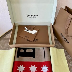 burberry官網中文官方網burberry 𝟐𝟎𝟐𝟑秋冬新款雙面徽標