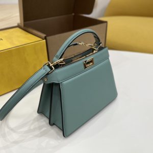 芬迪官網中國官方網站包包芬迪Fendi Peekaboo ISeeU Petite