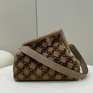 芬迪女士包包價格和圖片fendi️ first繫列卡其芬迪包包