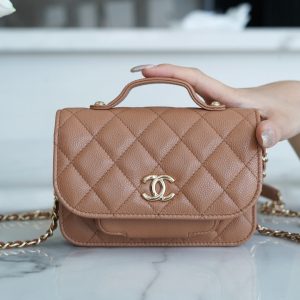 香奈兒mini郵差包大小CHANEL 香奈兒郵差包 焦糖色