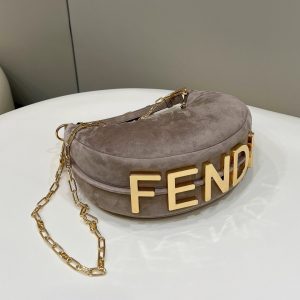 Novokuznetsk-vost芬迪 Fendi Fendigraphy卡其羊津