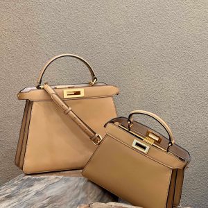 Novosibirsk /station Kleqiha Fendi PEEKABOO I See U