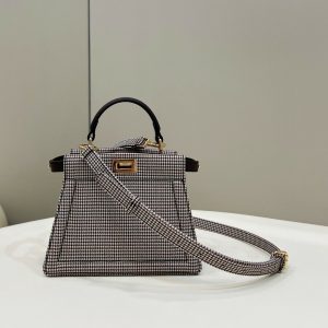 芬迪 Fendi peekaboo petit 仟鳥格喬妹同款芬迪包包官網