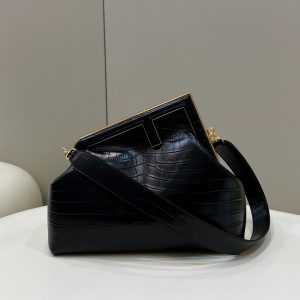 Dubai芬迪 Fendi first繫列全套包裝克芬迪女包官網旗艦店