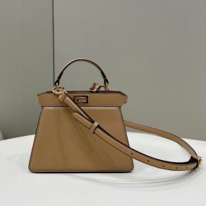 Abu Dhabi芬迪 Fendi peekaboo 全新繫列I see you petite