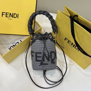 Zhigulevskoye more芬迪 Fendi仟鳥格水桶包包蘭色